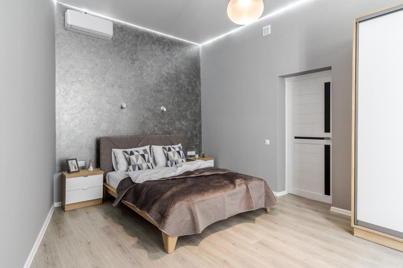 Inshiapartments On Popovycha Str 2 Lviv Exterior photo